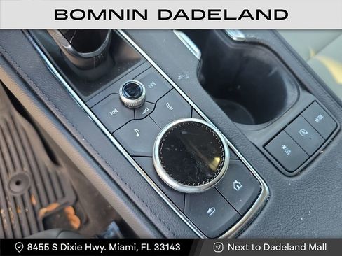 Used 2023 Cadillac XT4 Luxury image 24