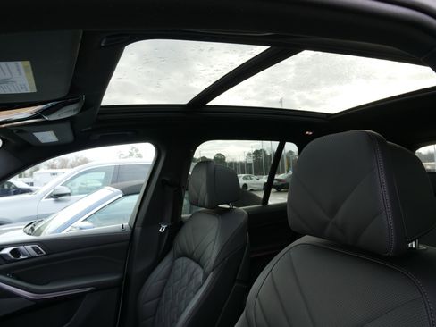 Used 2024 BMW X5 xDrive40i image 28