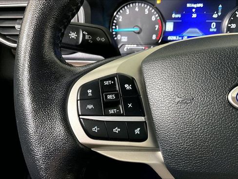 Used 2021 Ford Explorer Limited w/ Equipment Group 301A image 18