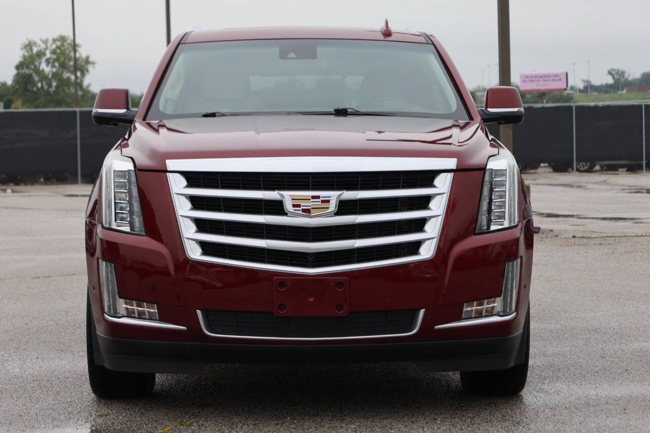 Used 2017 Cadillac Escalade Premium Luxury AWD/4WD image 2