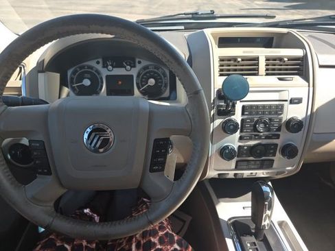 Used 2009 Mercury Mariner 2WD image 12
