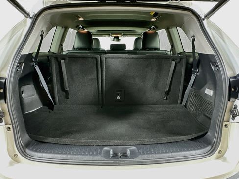 Used 2017 Toyota Highlander Limited FWD image 32