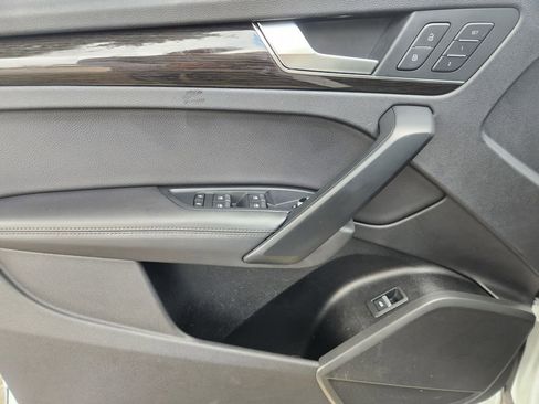 Used 2019 Audi Q5 2.0T Premium Plus w/ Premium Plus Package AWD/4WD image 23