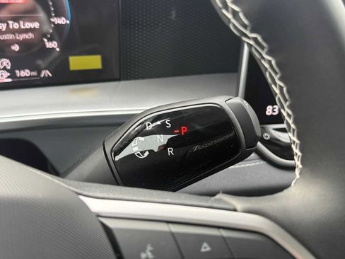 New 2026 Volkswagen Tiguan SE AWD/4WD image 18