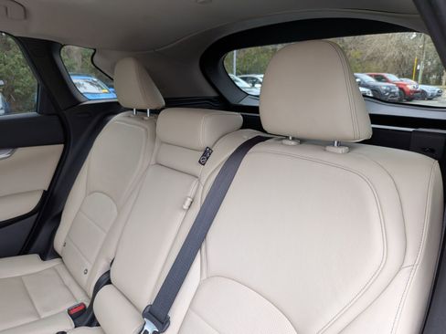 Used 2019 INFINITI QX50 Essential w/ Premium Heat Package image 32