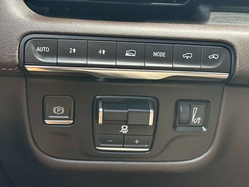 Used 2022 Cadillac Escalade ESV Sport w/ Touring Package AWD/4WD image 27