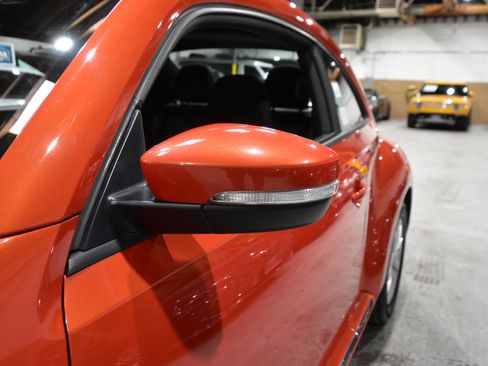 Used 2019 Volkswagen Beetle 2.0T S image 44