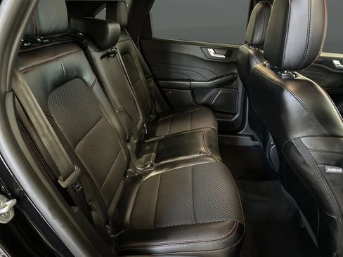 Certified 2025 Ford Escape ST-Line Elite w/ Tech Pack #1 image 32