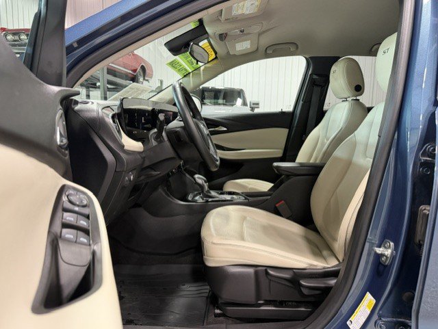 Certified 2024 Buick Encore GX Sport Touring w/ Advanced Technology Package AWD/4WD image 13