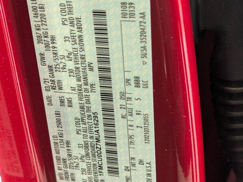 Certified 2021 Ford Escape Titanium w/ Titanium Elite Package image 21