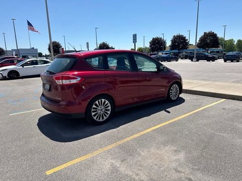 Used 2017 Ford C-MAX SE w/ Equipment Group 201A FWD image 5