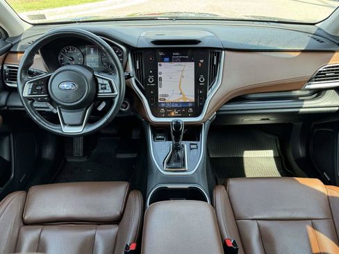 Used 2022 Subaru Outback Touring image 3