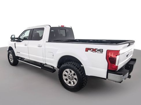 Used 2019 Ford F250 Lariat w/ Lariat Ultimate Package AWD/4WD image 7