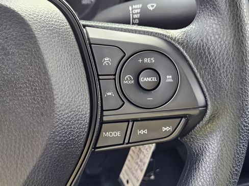 Used 2023 Toyota Corolla LE FWD image 22