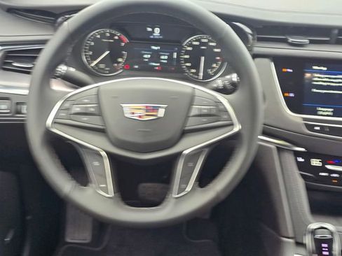 New 2026 Cadillac XT5 Luxury image 15