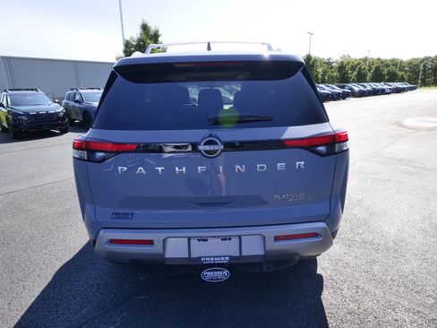 Certified 2024 Nissan Pathfinder Platinum AWD/4WD image 7