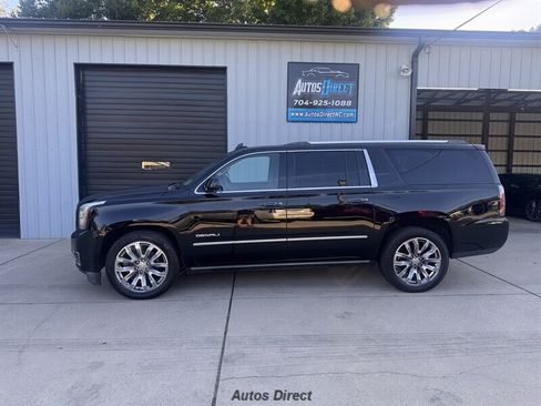 Used 2018 GMC Yukon XL Denali w/ Denali Ultimate Package RWD image 9
