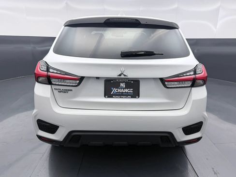 Used 2021 Mitsubishi Outlander Sport ES FWD image 6
