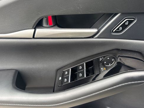 Certified 2025 MAZDA CX-30 AWD 2.5 S w/ Select Sport Pkg image 13