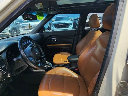 Used 2015 Kia Soul ! w/ Sun & Sound Package FWD image 21