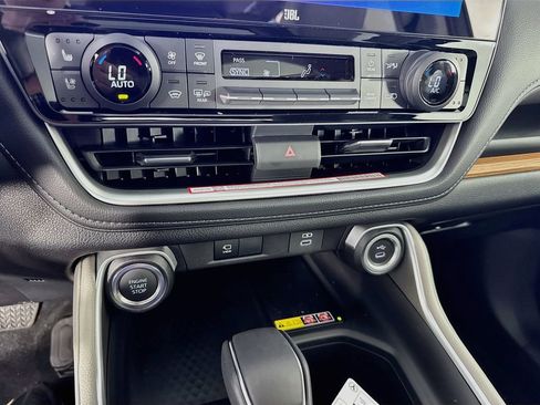 New 2026 Toyota Grand Highlander FWD image 18