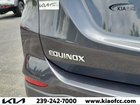 Used 2022 Chevrolet Equinox LS FWD image 10