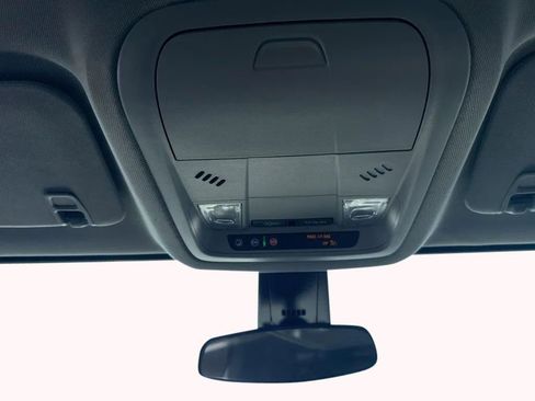 Used 2023 GMC Acadia SLE w/ Driver Convenience Package image 26