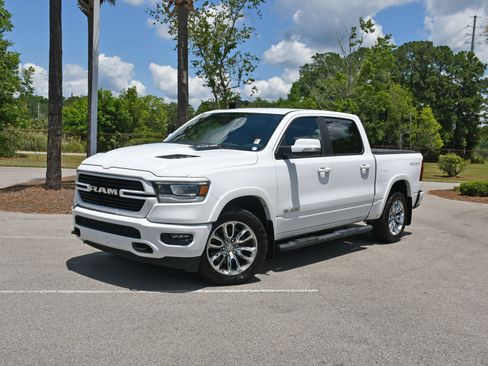 Used 2021 RAM 1500 Laramie AWD/4WD image 6