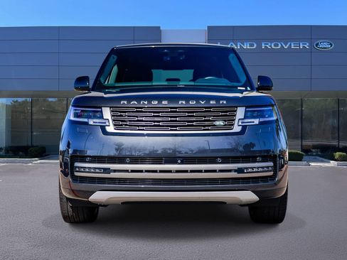 Certified 2024 Land Rover Range Rover SE image 2