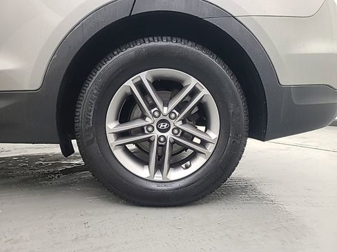 Used 2017 Hyundai Santa Fe Sport image 10