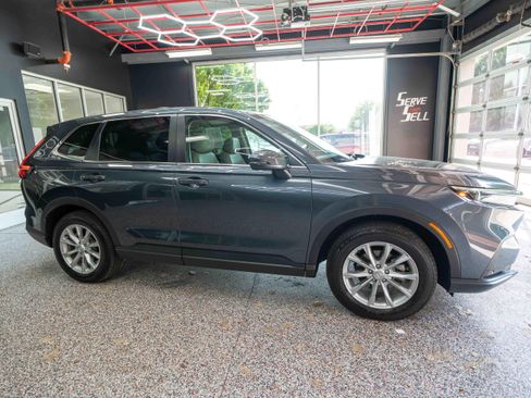 Used 2025 Honda CR-V EX-L image 5