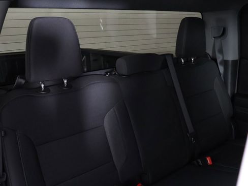 Used 2023 Chevrolet Silverado 1500 LT AWD/4WD image 31