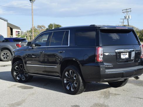 Used 2020 GMC Yukon Denali w/ Denali Ultimate Package image 9
