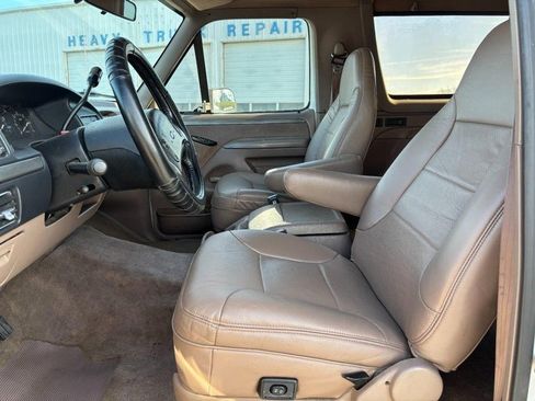 Used 1993 Ford Bronco image 11