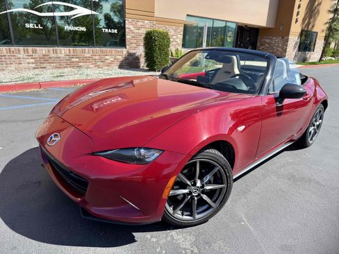Used 2016 MAZDA MX-5 Miata Grand Touring RWD image 3