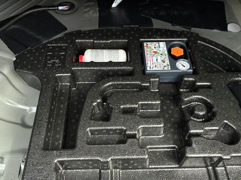 Used 2026 Nissan Sentra SR w/ Floor Mat Package FWD image 25