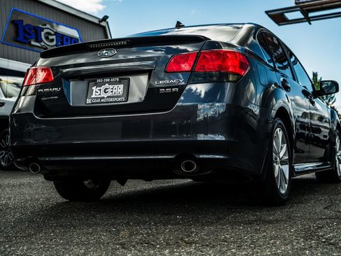Used 2013 Subaru Legacy 3.6R Limited AWD/4WD image 3