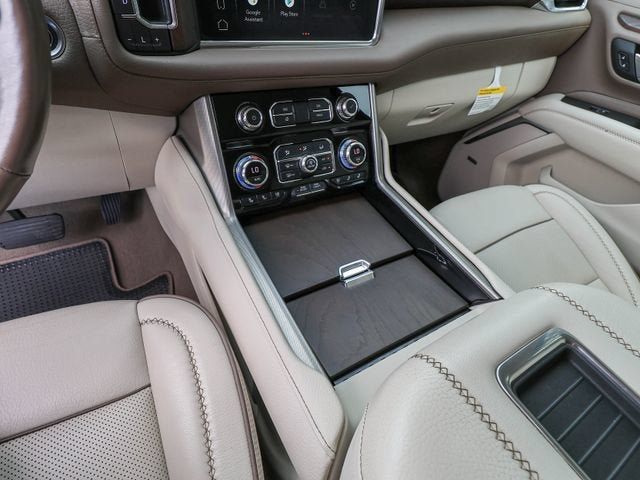Used 2022 GMC Yukon XL Denali RWD image 20