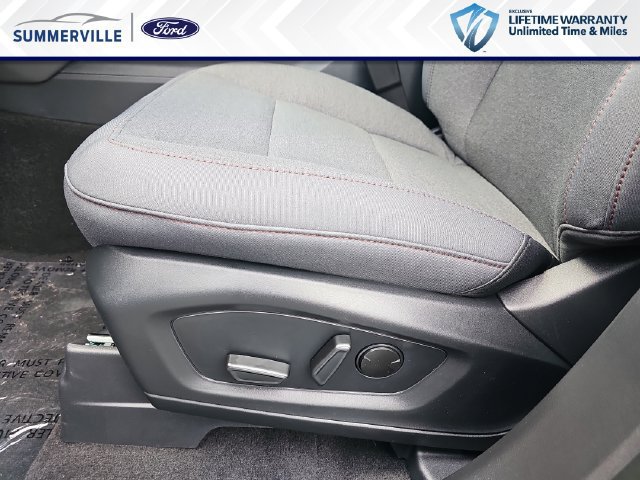 New 2026 Ford Explorer Active RWD image 20