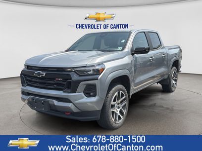 Used 2023 Chevrolet Colorado Z71 w/ Z71 Convenience Package 2