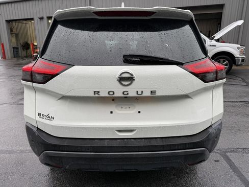 Used 2021 Nissan Rogue S FWD image 3