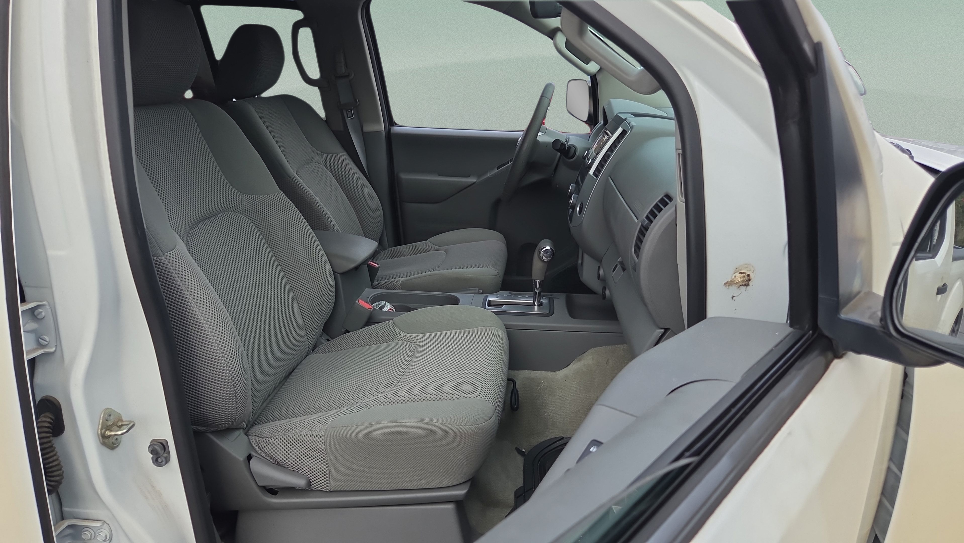 Used 2017 Nissan Frontier SV RWD image 19