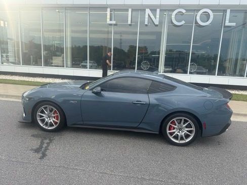 Used 2024 Ford Mustang GT Premium RWD image 9