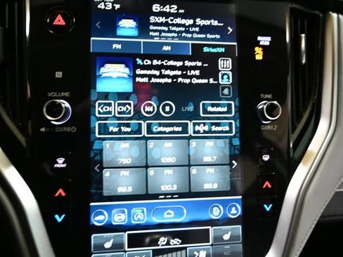 Used 2025 Subaru Outback Premium w/ Popular Package #1A image 31