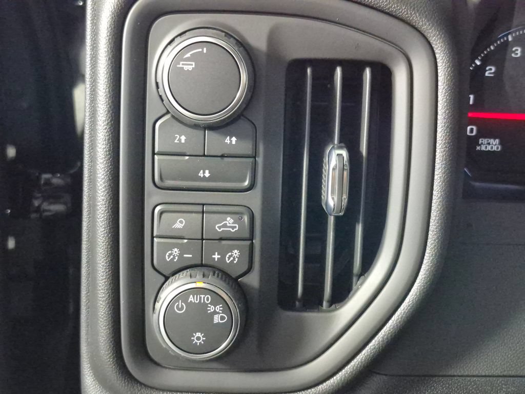 New 2026 Chevrolet Silverado 2500 Custom w/ Custom Value Package AWD/4WD image 18
