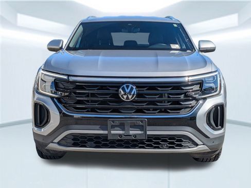 Used 2024 Volkswagen Atlas Cross Sport SE image 10