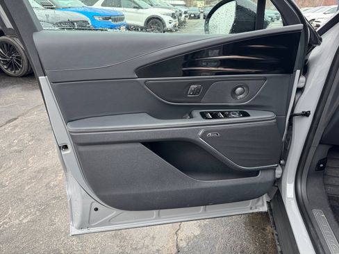 New 2026 Lincoln Nautilus Reserve image 24