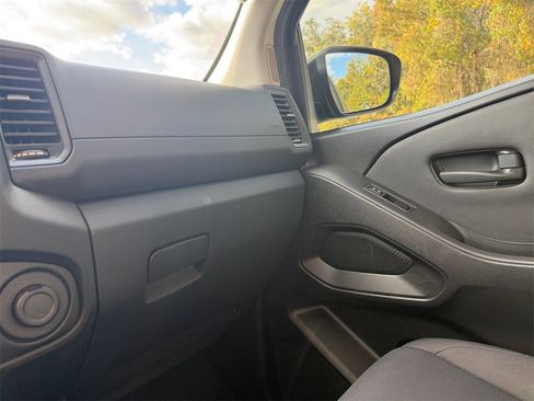 Used 2022 Nissan Frontier S w/ Technology Package image 23