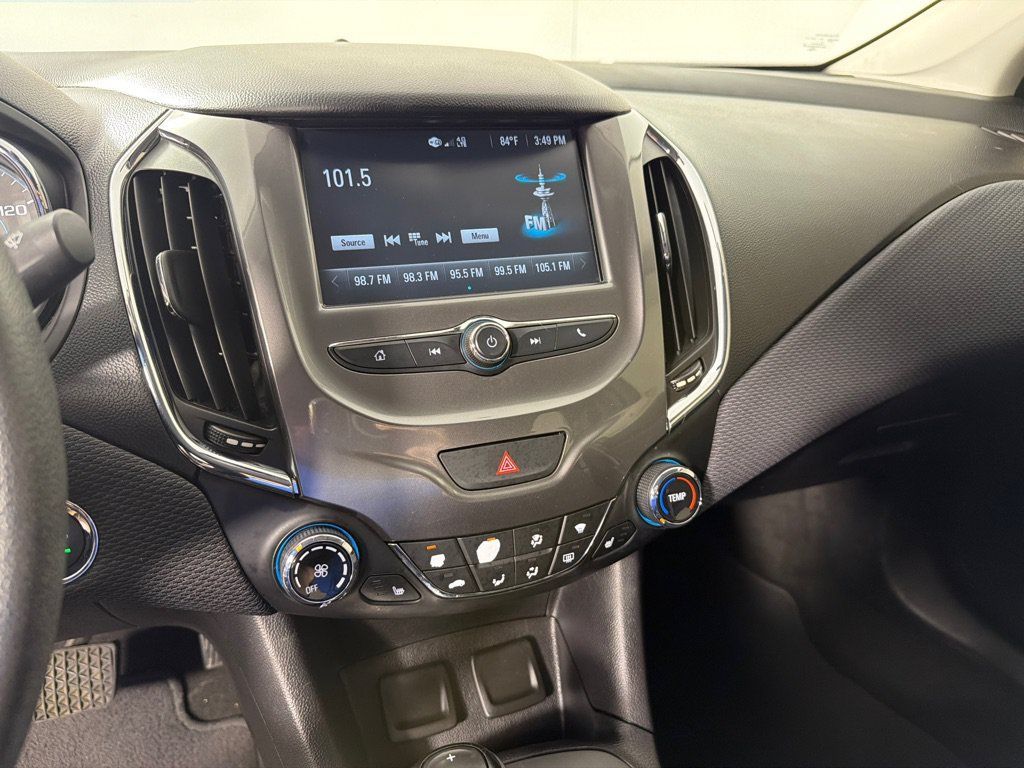 Used 2017 Chevrolet Cruze LT w/ Convenience Package FWD image 15