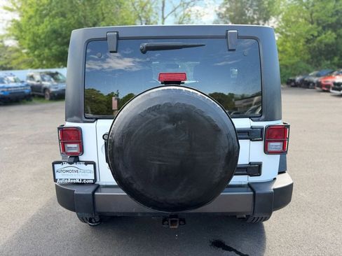Used 2016 Jeep Wrangler Unlimited Sport AWD/4WD image 4